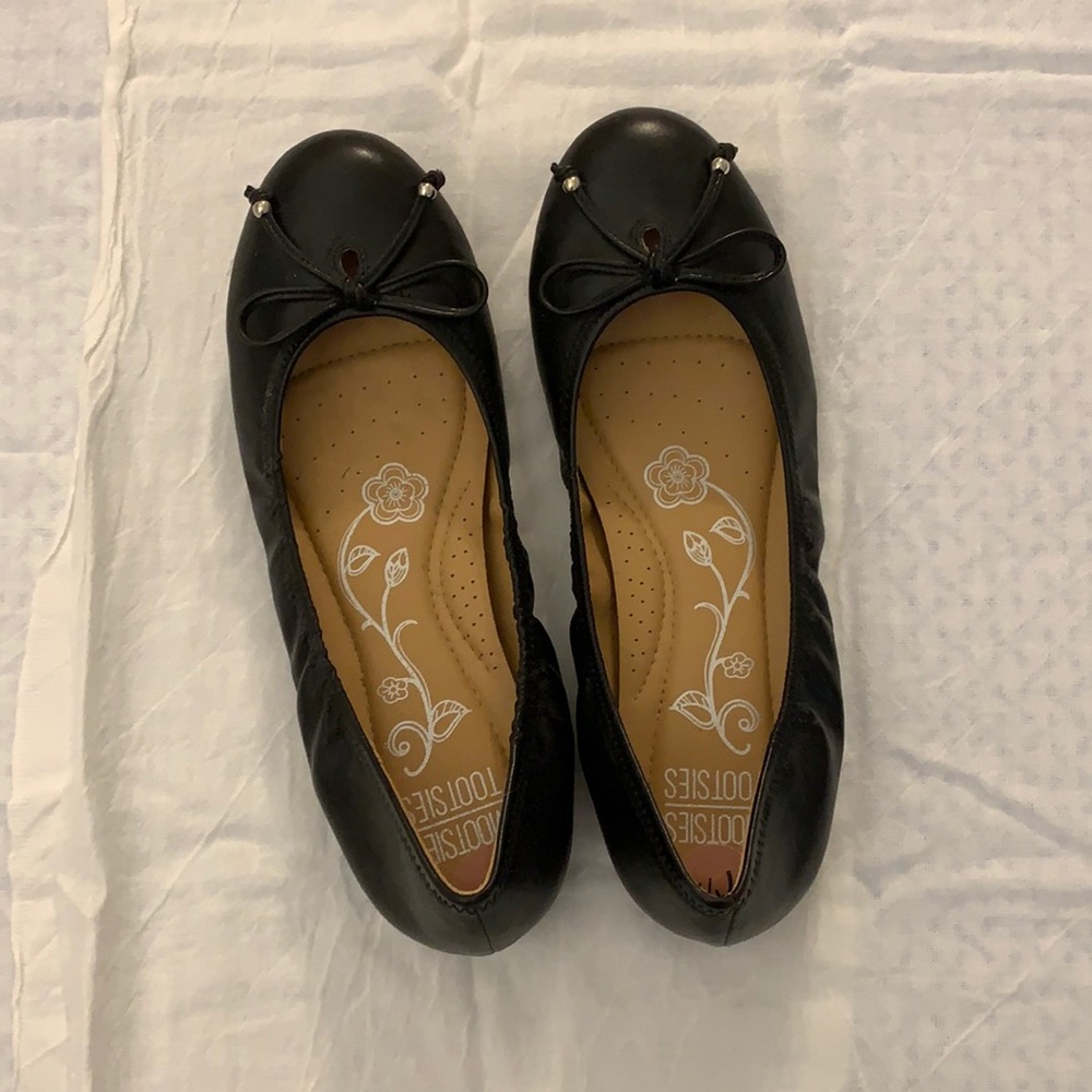 Black flats, size 7.5